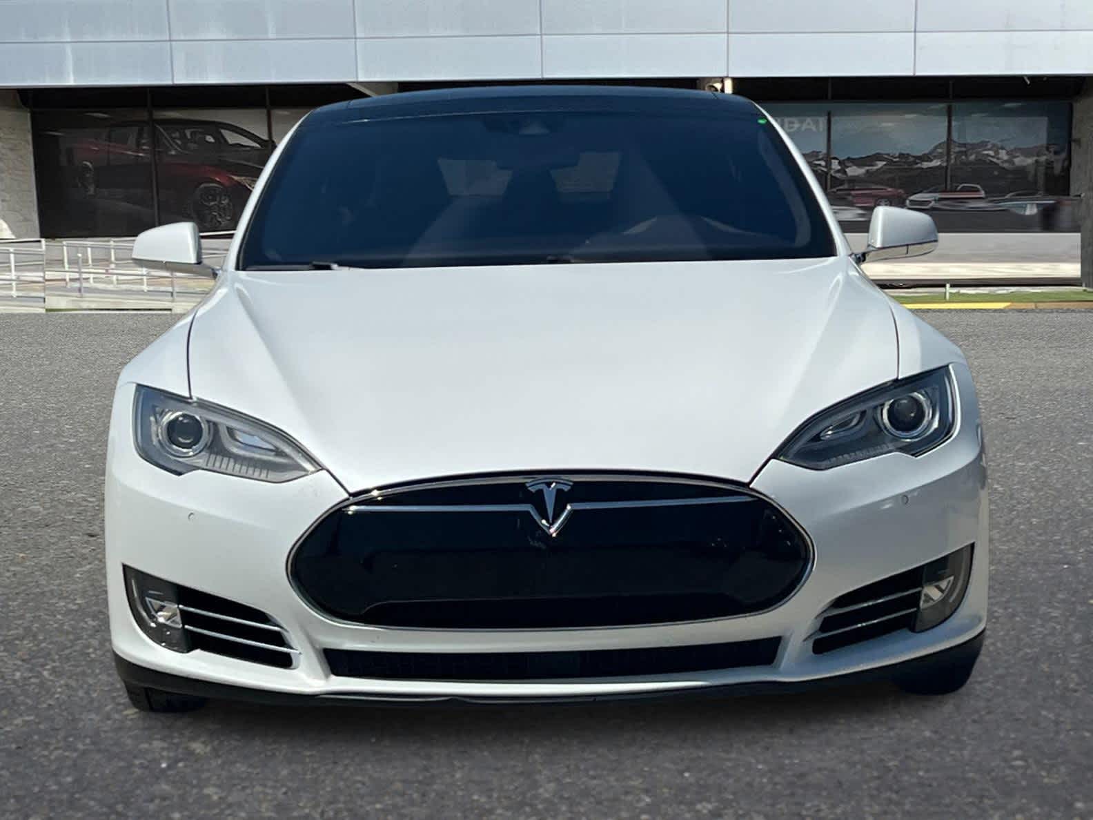 Thumbnail: 2015 Tesla Model S - 10