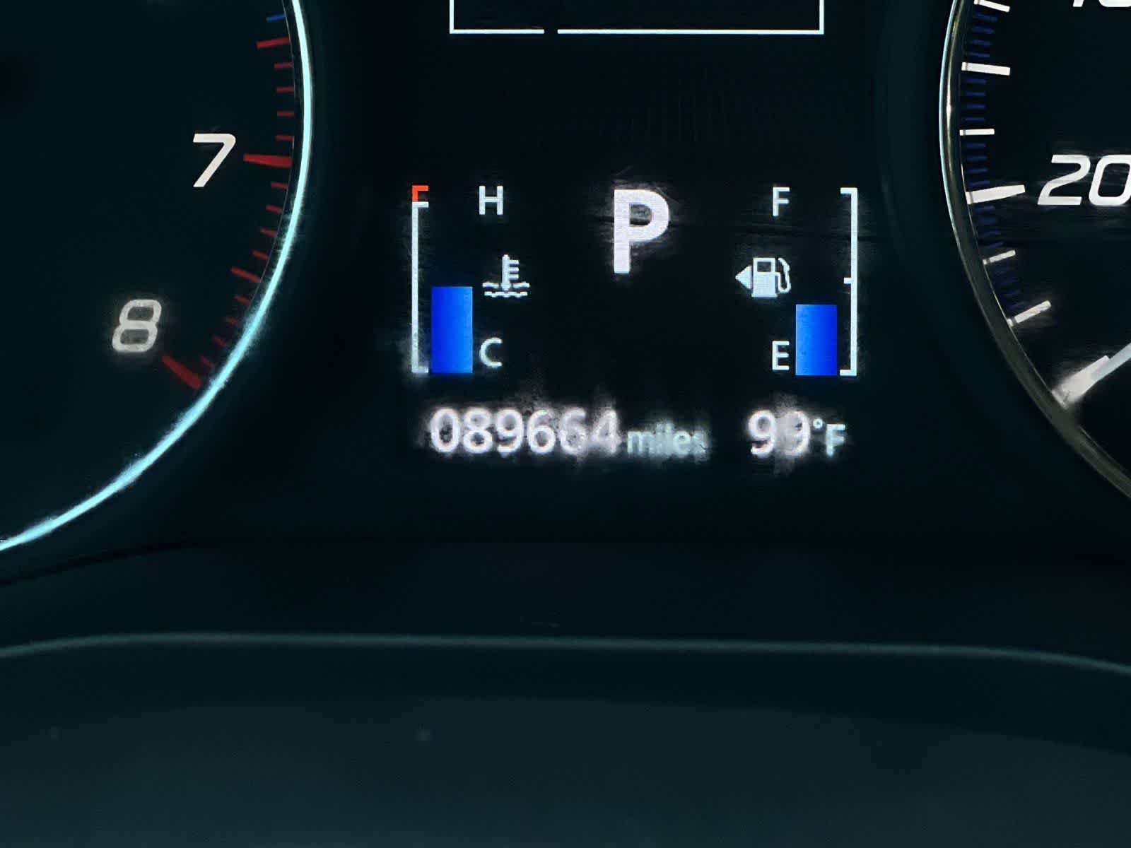 Thumbnail: 2019 Mitsubishi Outlander - 25