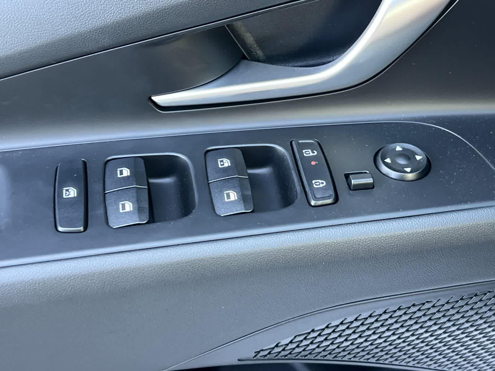 2025 Hyundai Elantra Blue - Photo 13