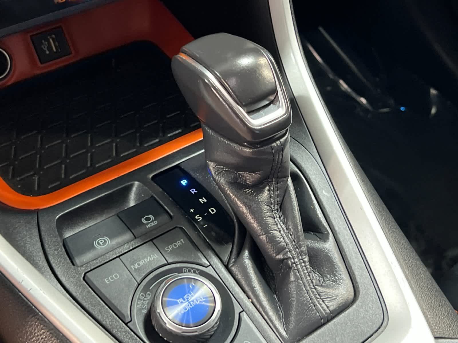 Thumbnail: 2023 Toyota RAV4 - 21