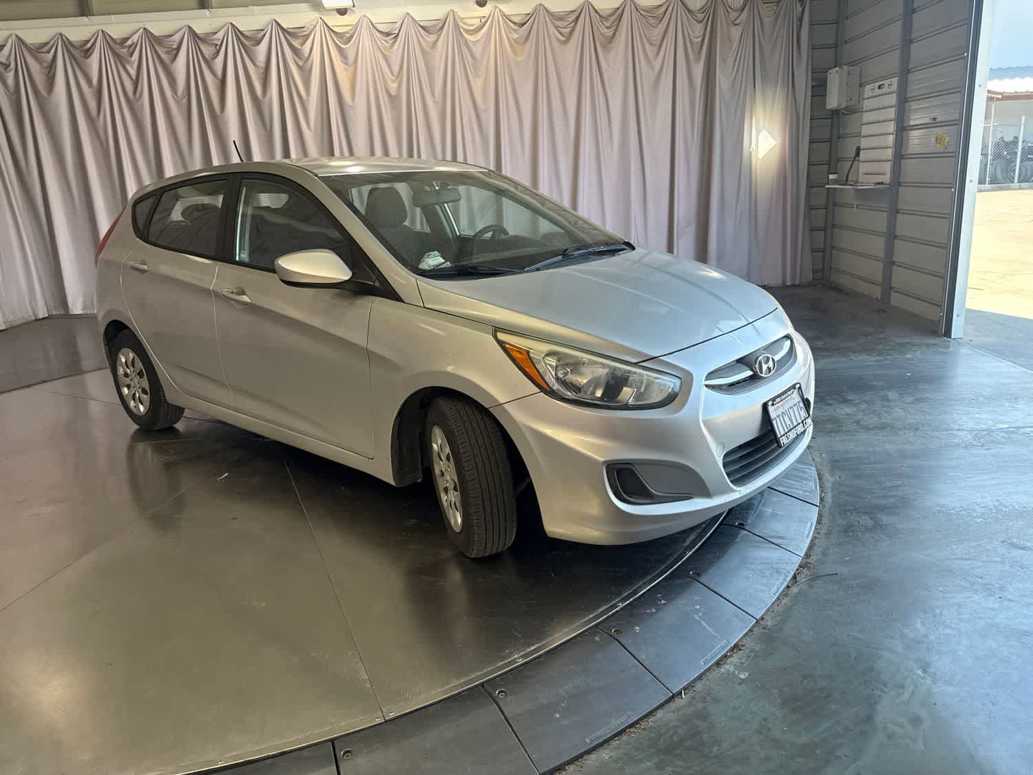 Used 2016 Hyundai Accent SE with VIN KMHCT5AE1GU281137 for sale in Fresno, CA