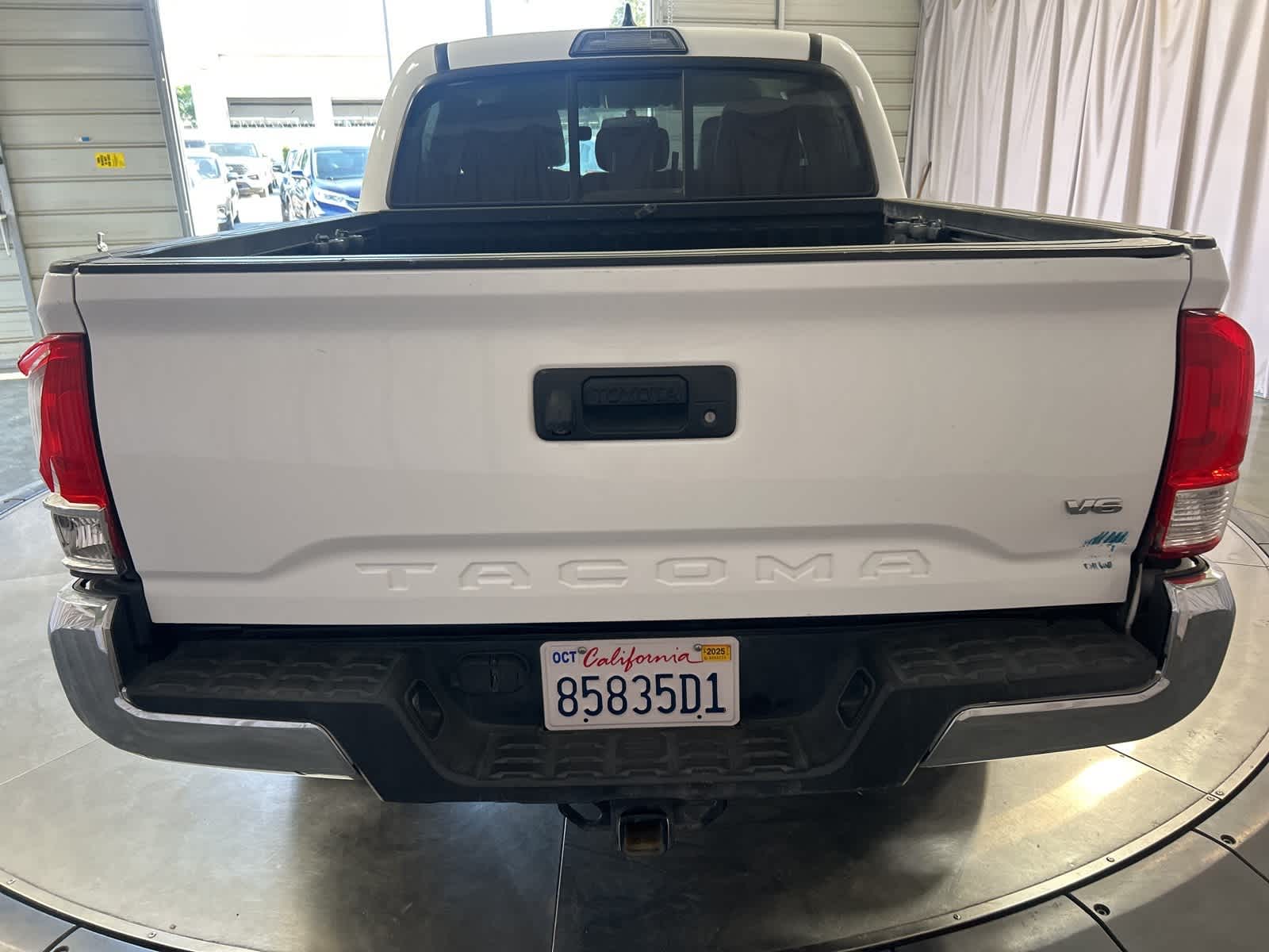 Thumbnail: 2017 Toyota Tacoma - 13