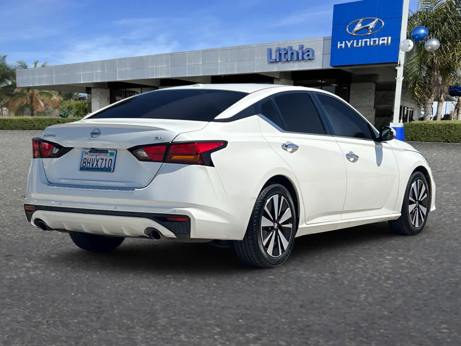 Thumbnail: 2019 Nissan Altima - 3