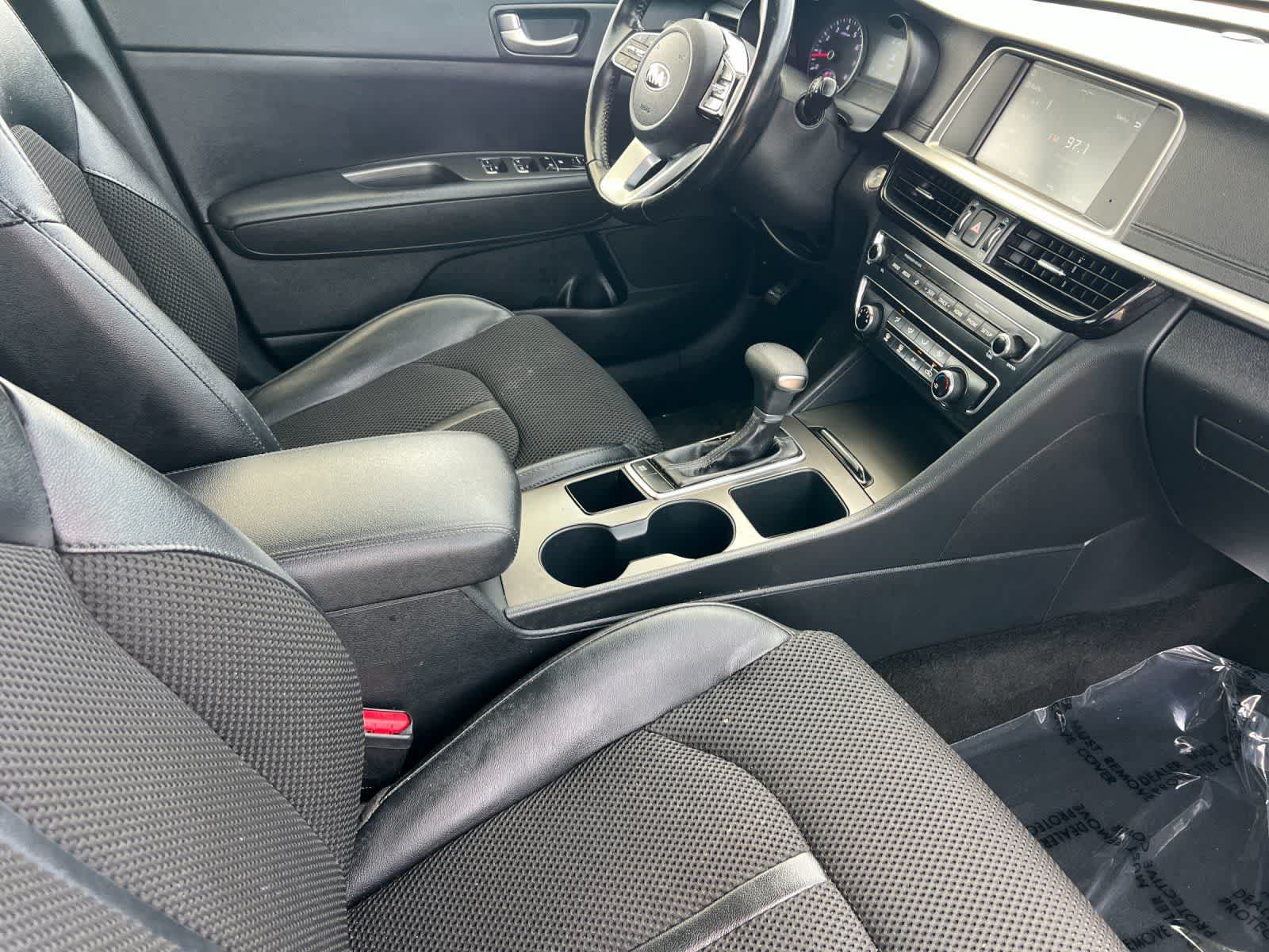 Thumbnail: 2020 Kia Optima - 16