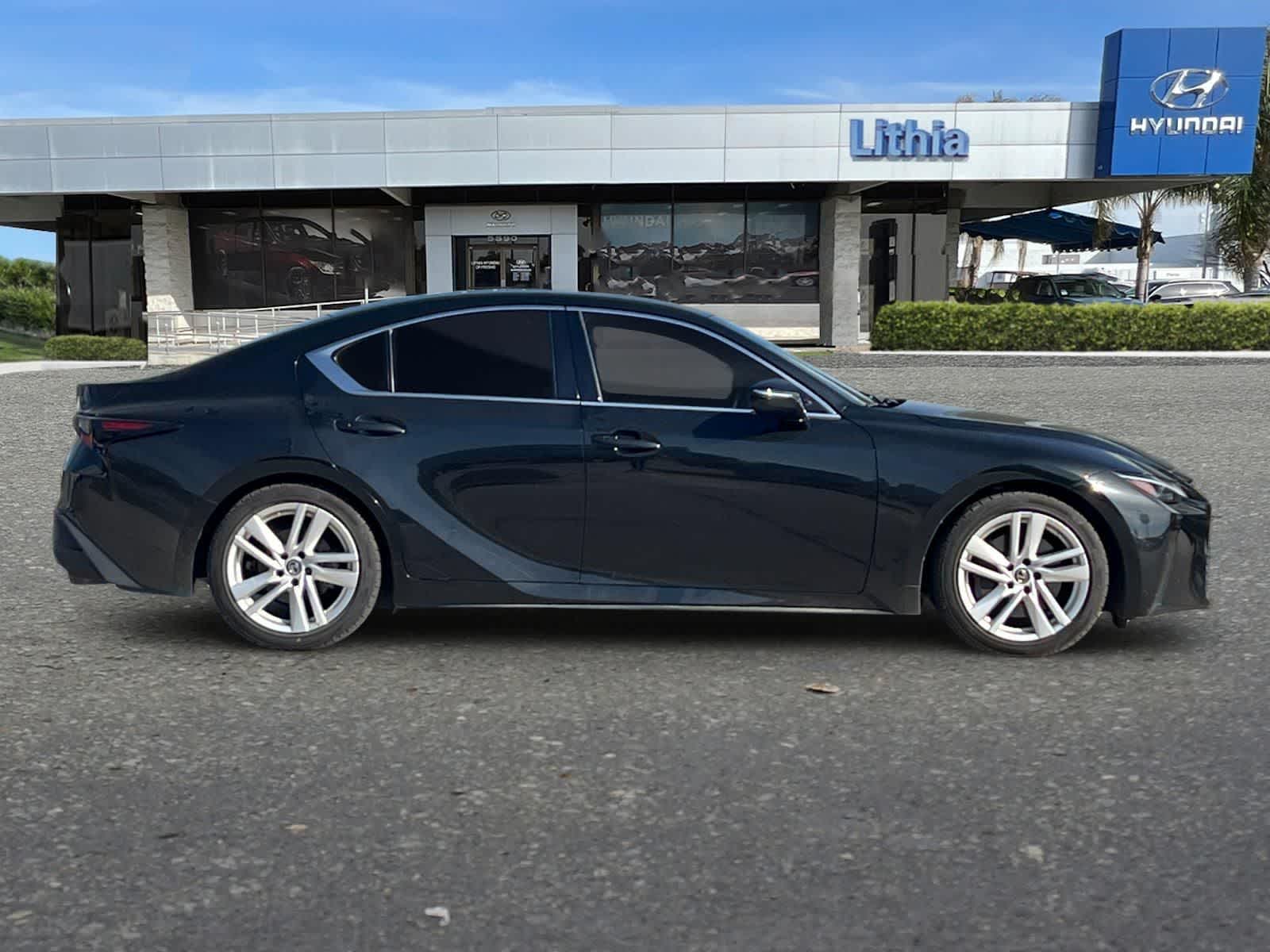 Thumbnail: 2021 Lexus IS - 9