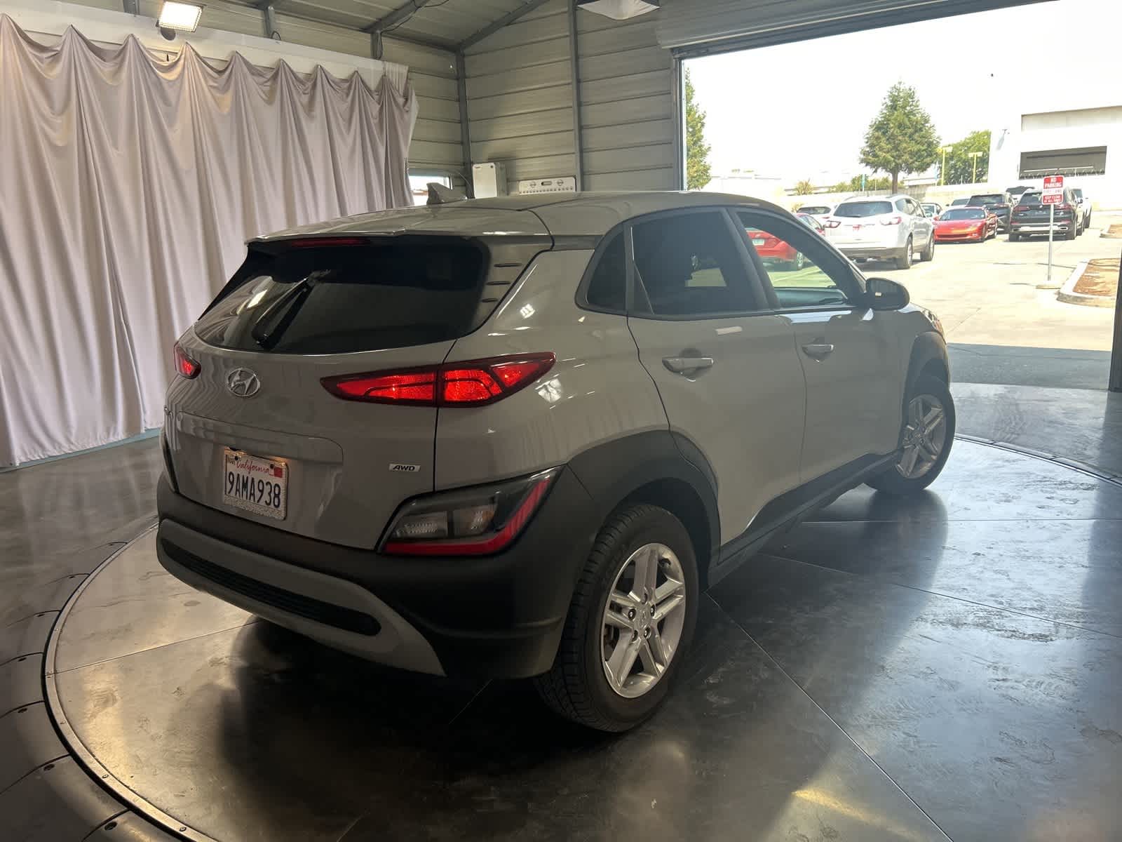 Thumbnail: 2022 Hyundai Kona - 8