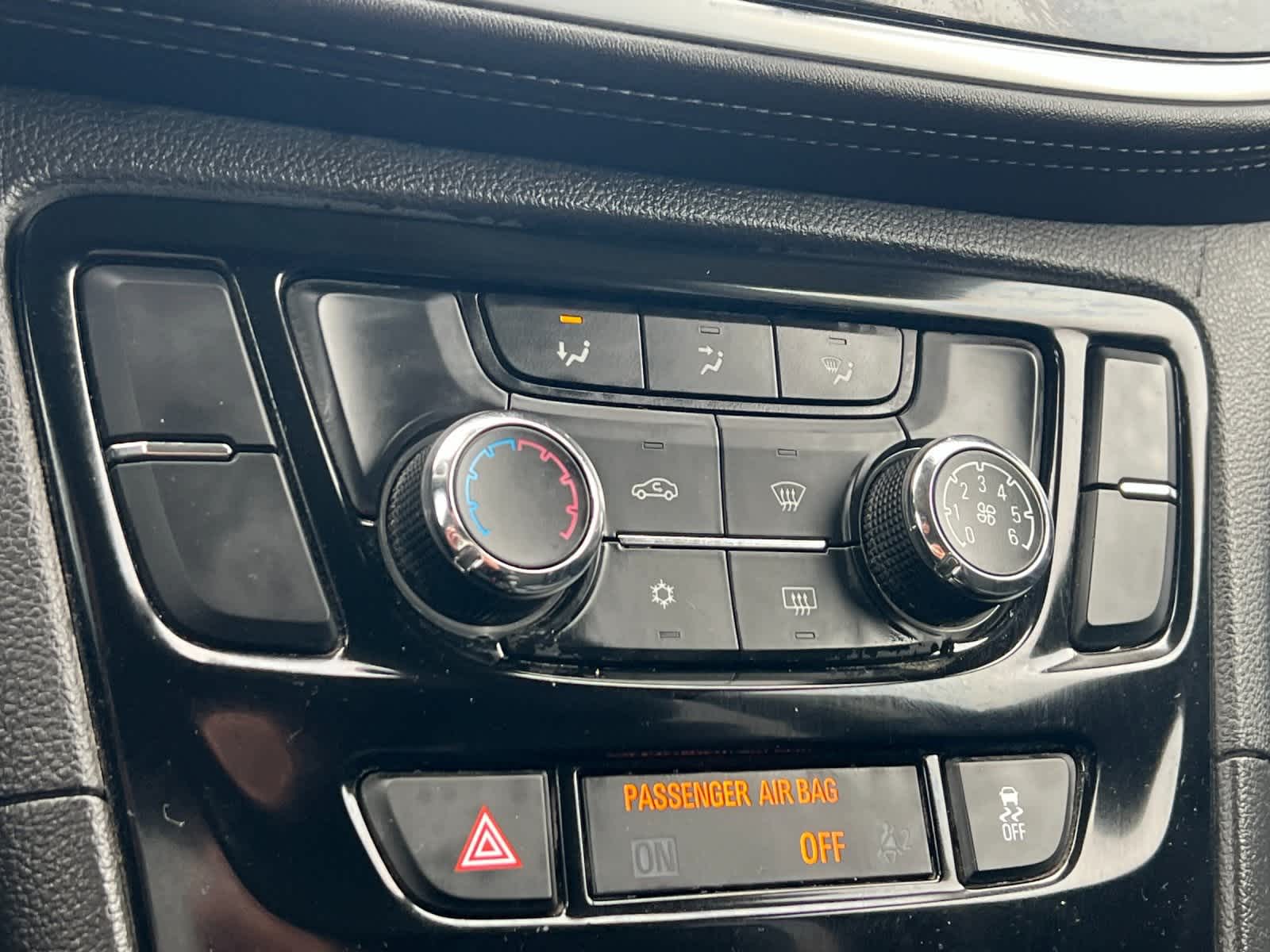 Thumbnail: 2017 Buick Encore - 20