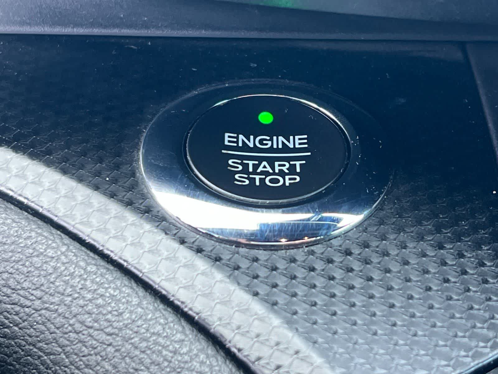 Thumbnail: 2020 Ford Explorer - 24