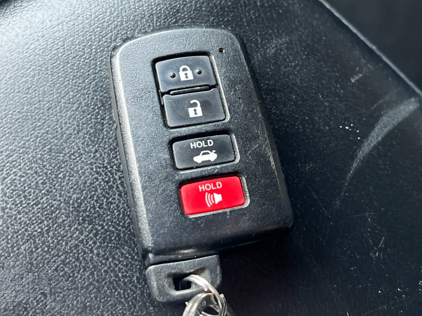 Thumbnail: 2018 Toyota Avalon - 26