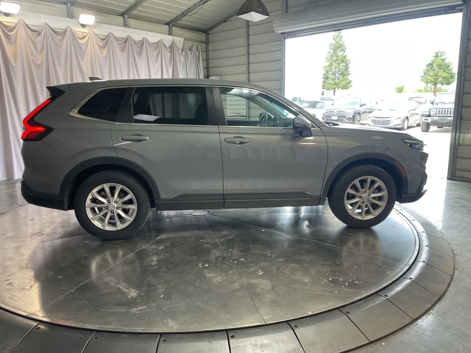 2025 Honda CR-V EX photo 2