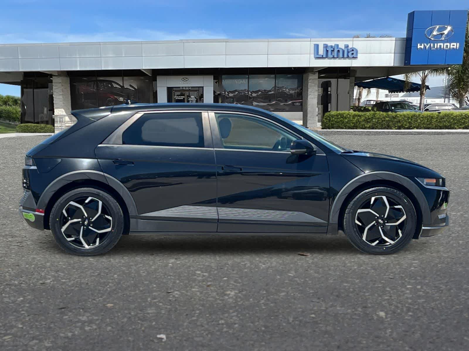Thumbnail: 2022 Hyundai Ioniq 5 - 9