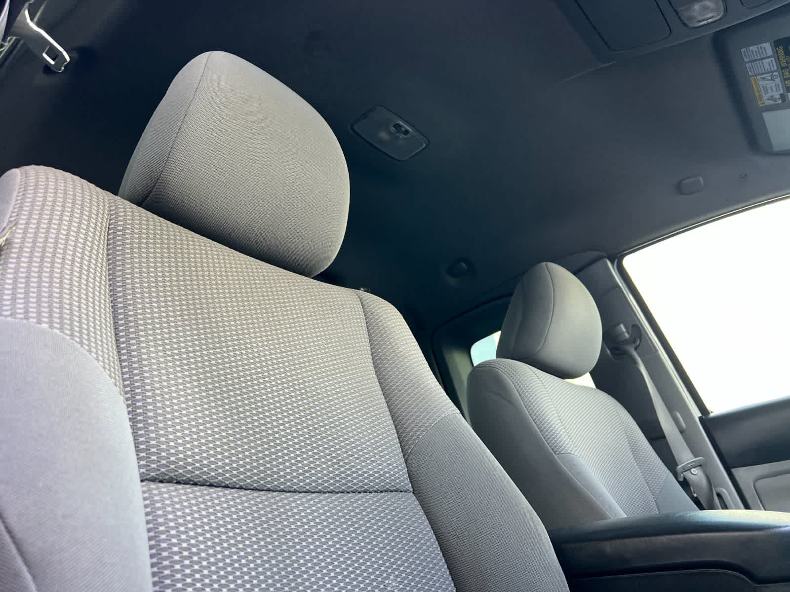 Thumbnail: 2015 Toyota Tacoma - 17