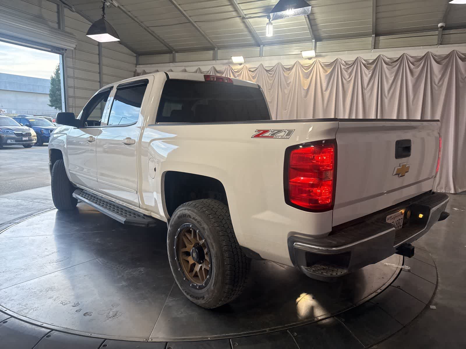 2015 Chevrolet Silverado 1500 LT photo 6