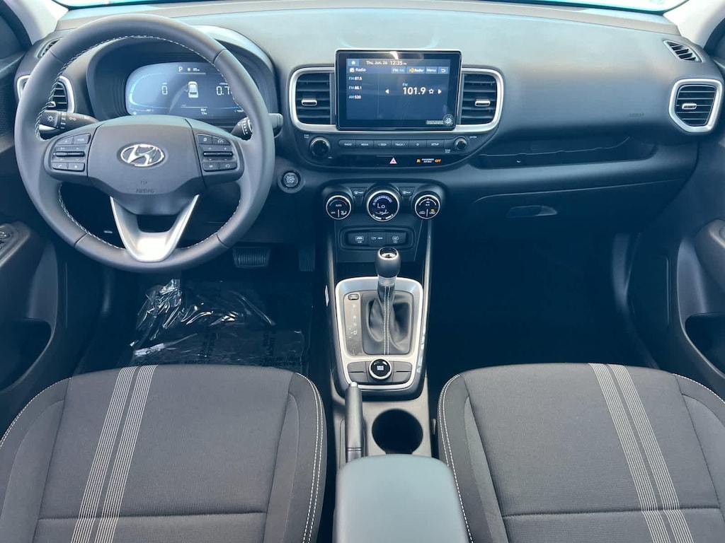 New 2025 Hyundai Venue SEL SUV