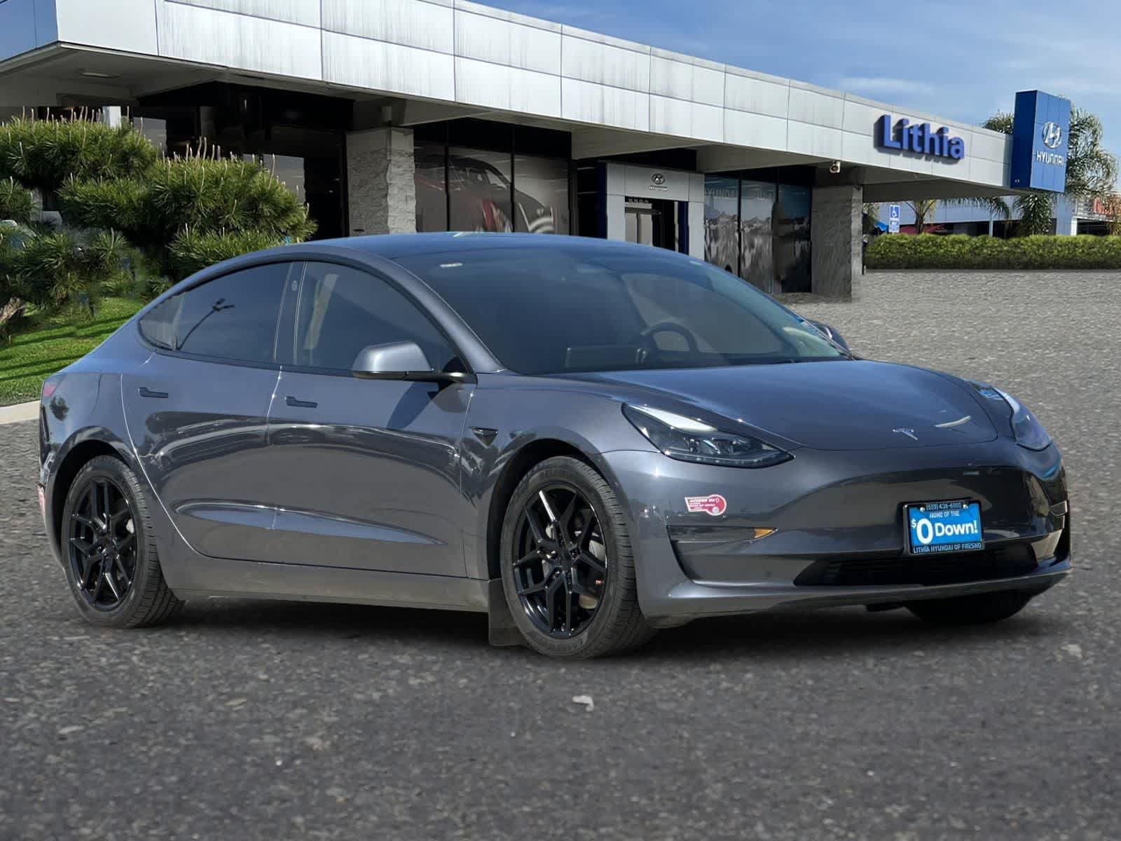 Thumbnail: 2023 Tesla Model 3 - 10