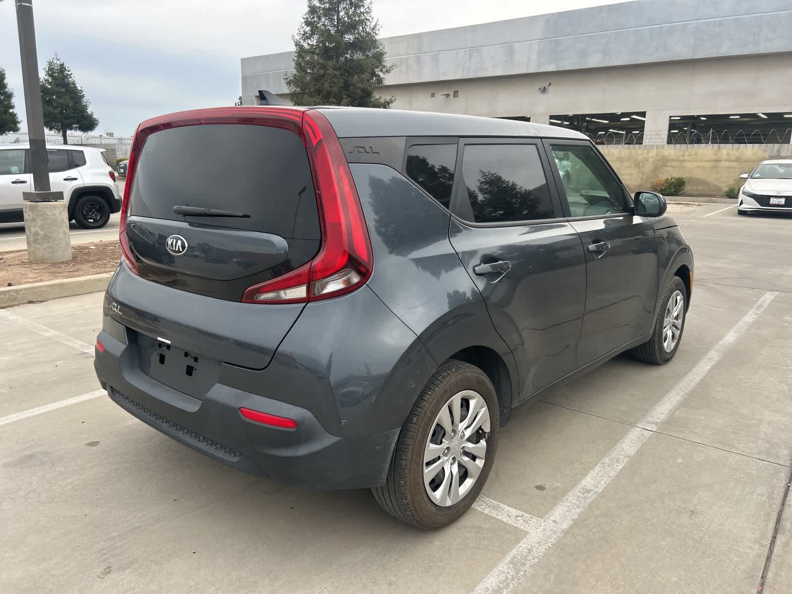 Thumbnail: 2020 Kia Soul - 8