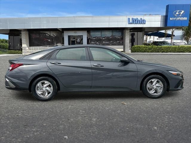 Thumbnail: 2025 Hyundai Elantra - 9