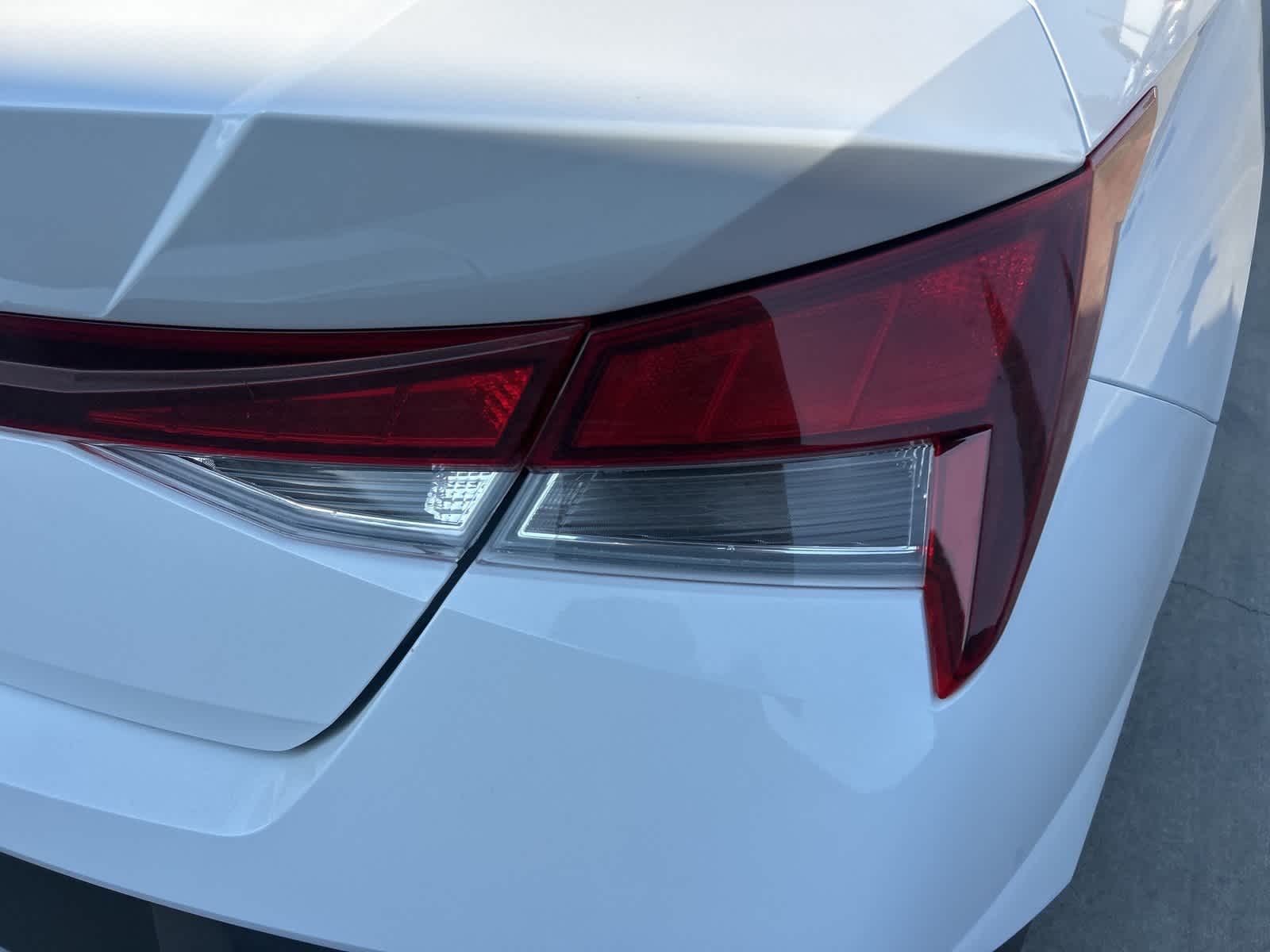 Thumbnail: 2024 Hyundai Elantra - 9