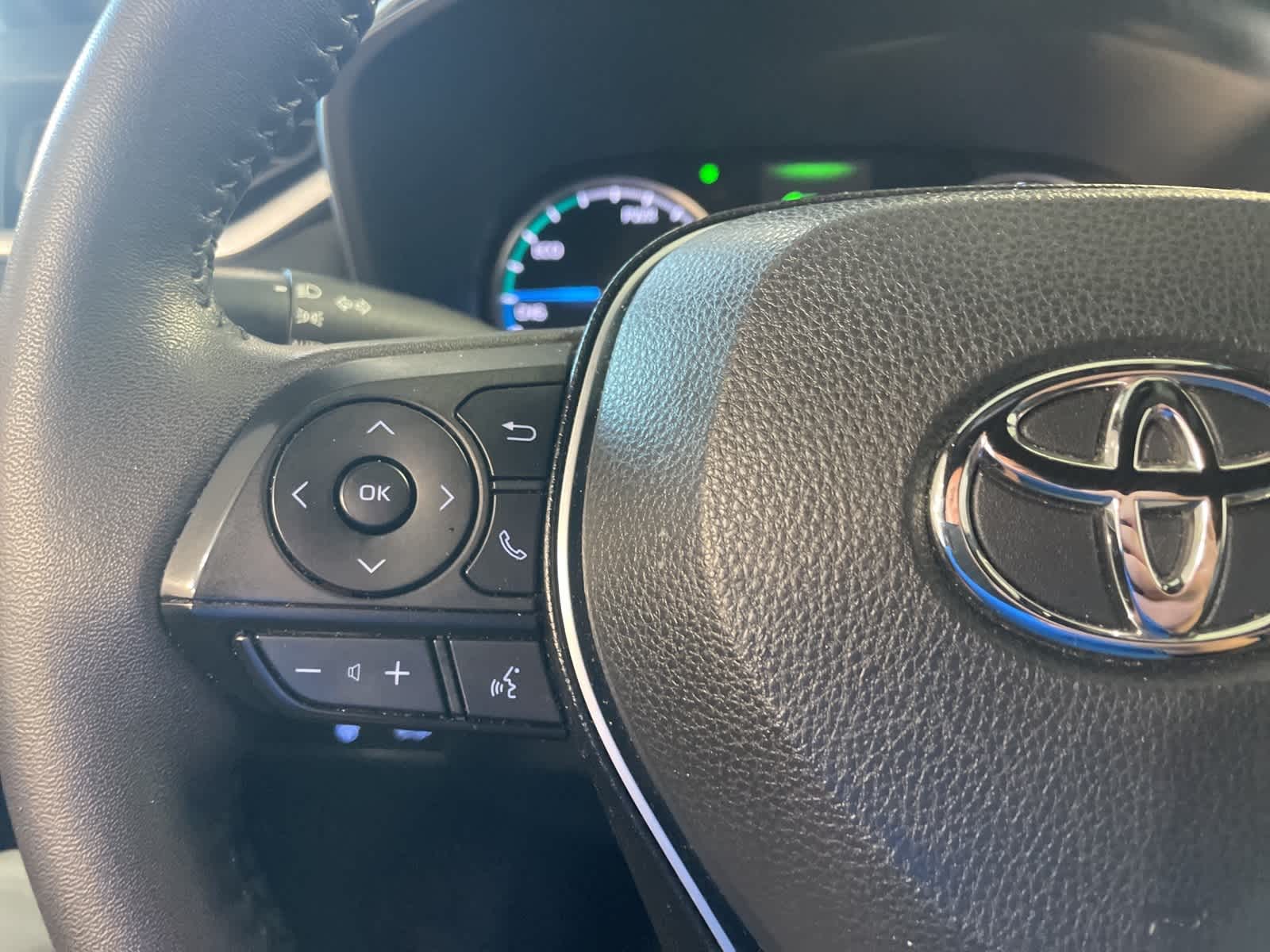 Thumbnail: 2022 Toyota RAV4 - 24