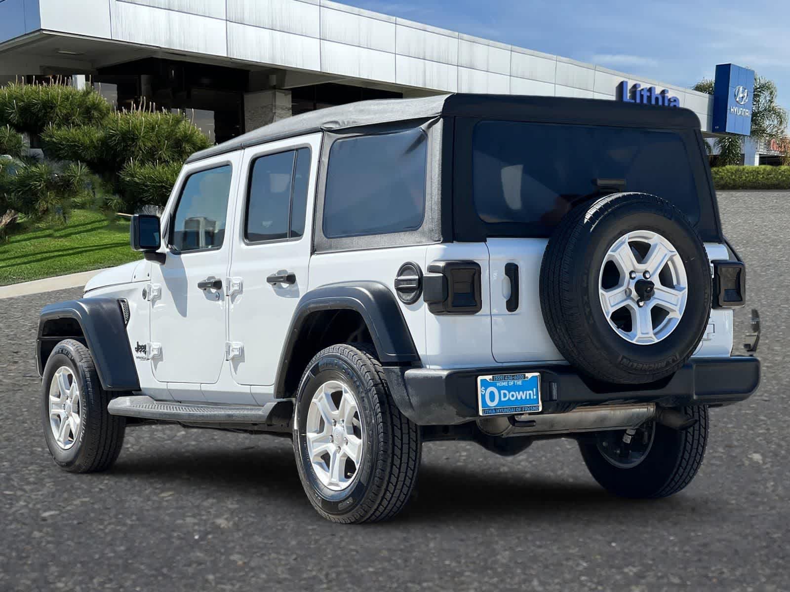 Thumbnail: 2022 Jeep Wrangler - 6