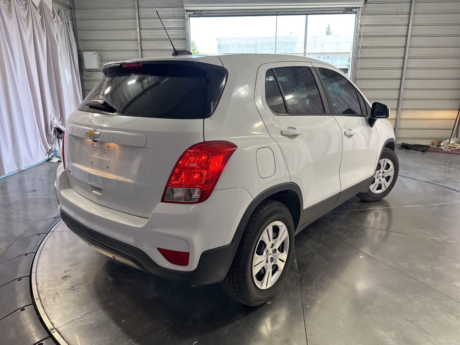 2018 Chevrolet Trax LS photo 4