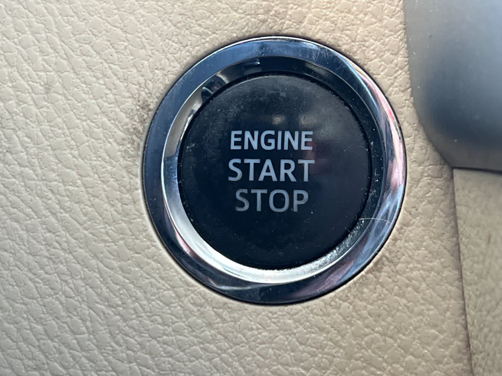 Thumbnail: 2014 Toyota Highlander - 25