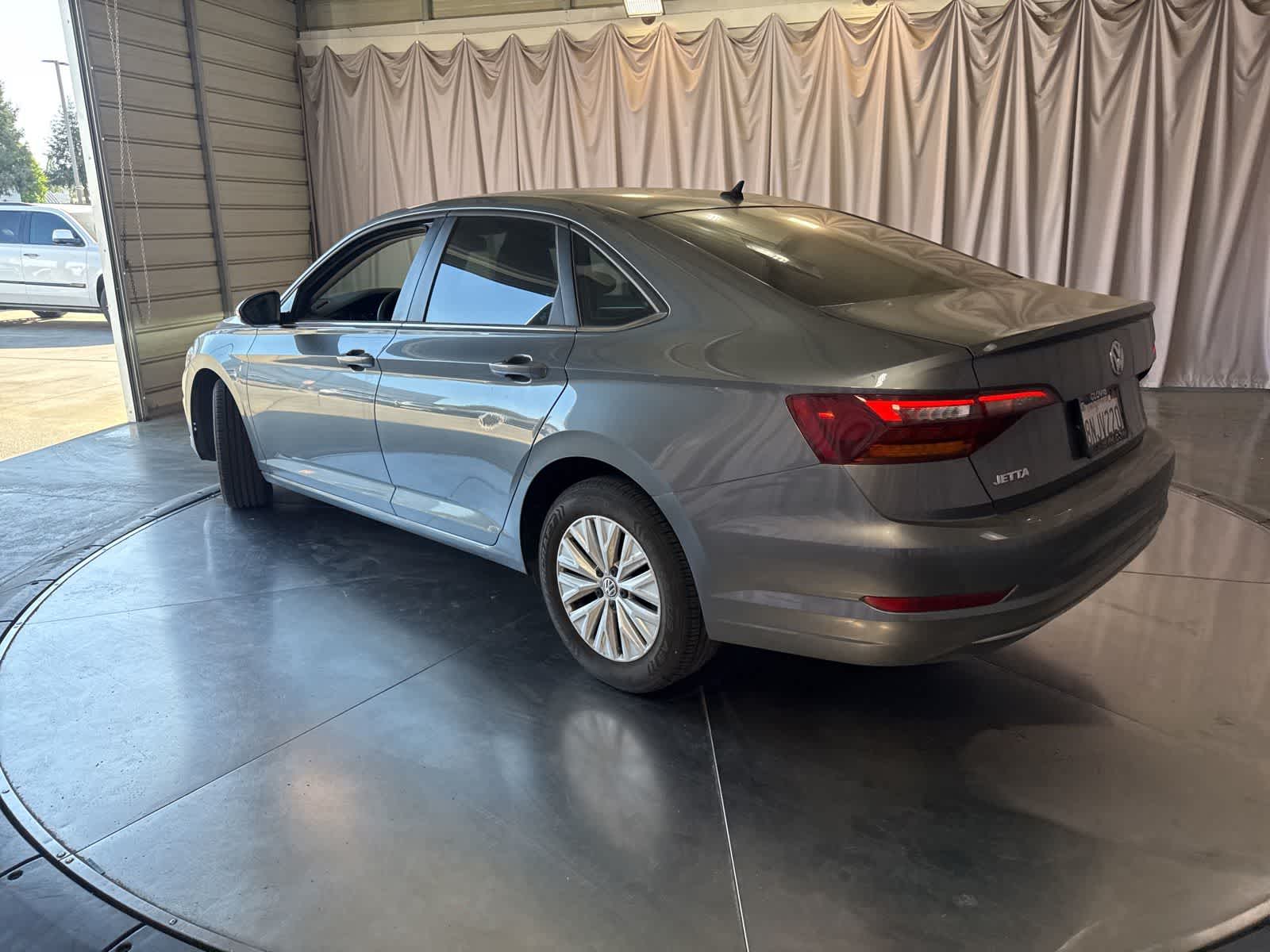 Thumbnail: 2019 Volkswagen Jetta - 5