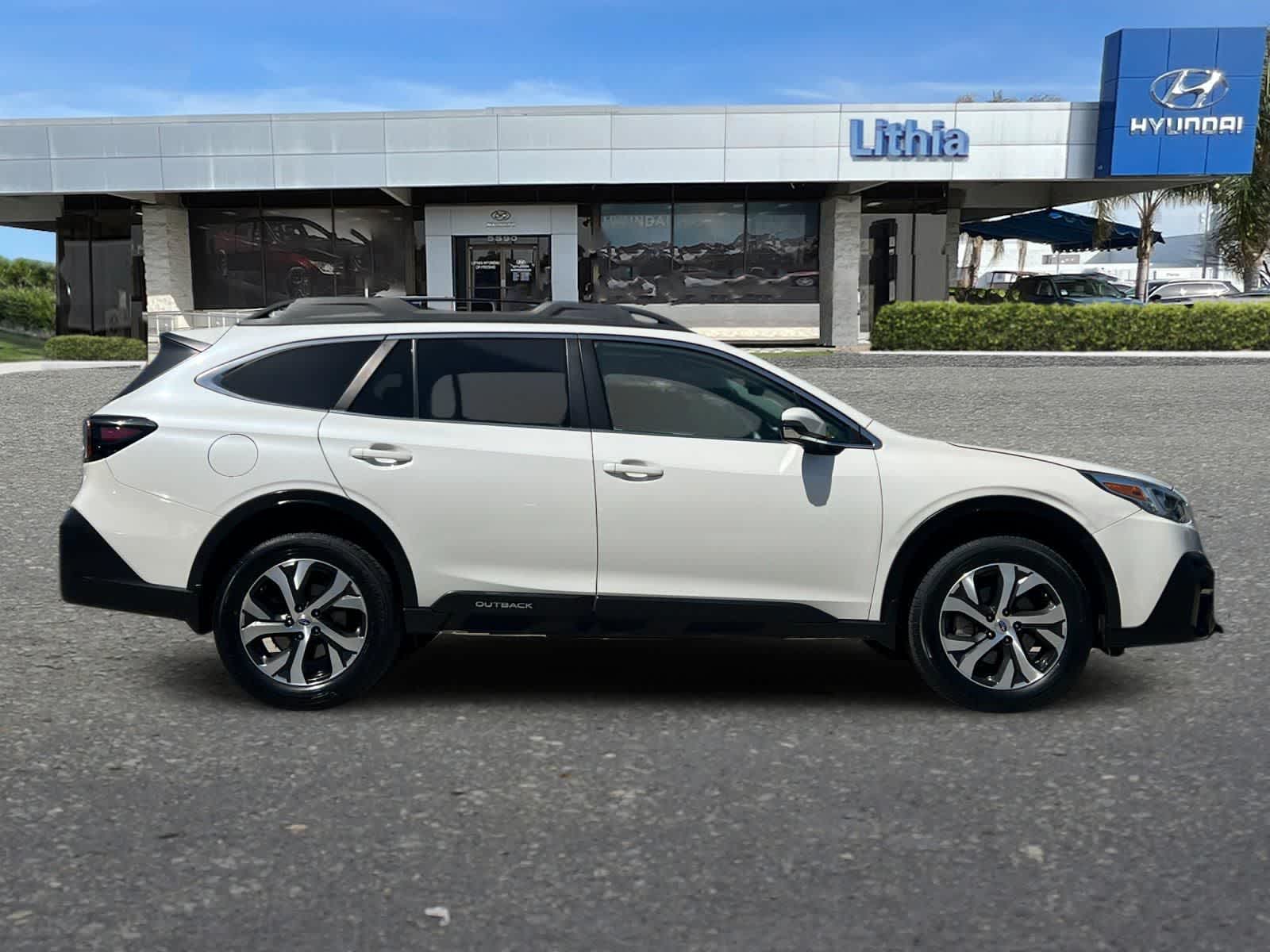 Thumbnail: 2022 Subaru Outback - 9