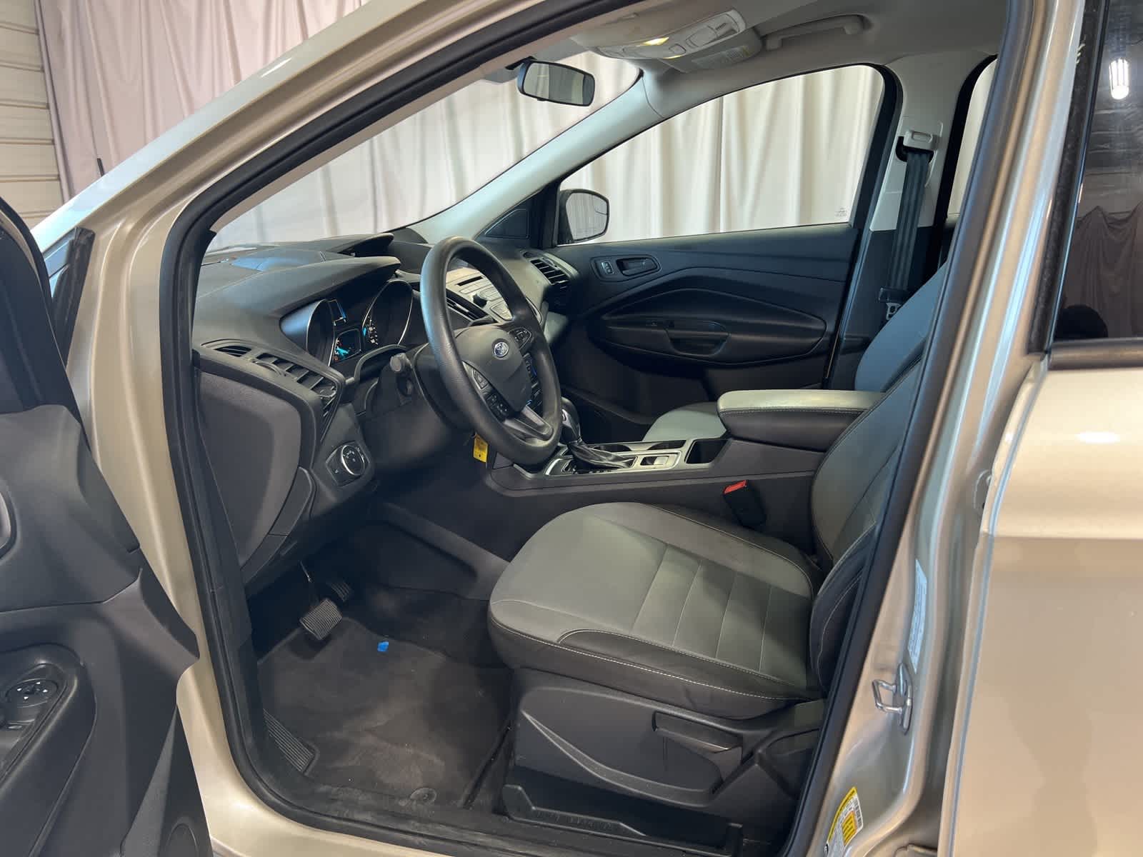 Thumbnail: 2018 Ford Escape - 18