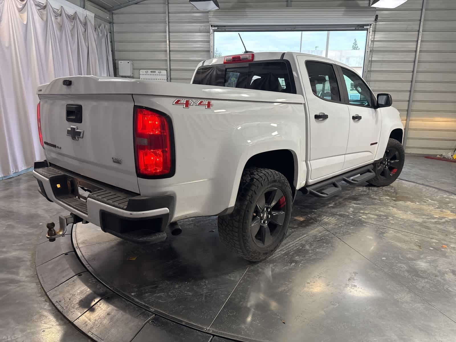 Thumbnail: 2018 Chevrolet Colorado - 5