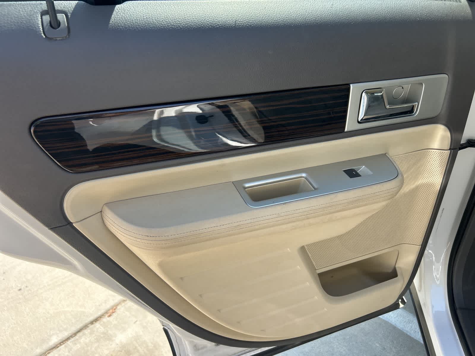 Thumbnail: 2010 Lincoln MKX - 19