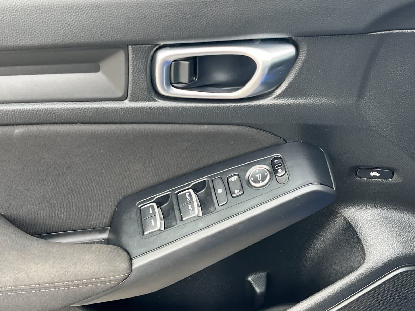 Thumbnail: 2024 Honda Civic - 13