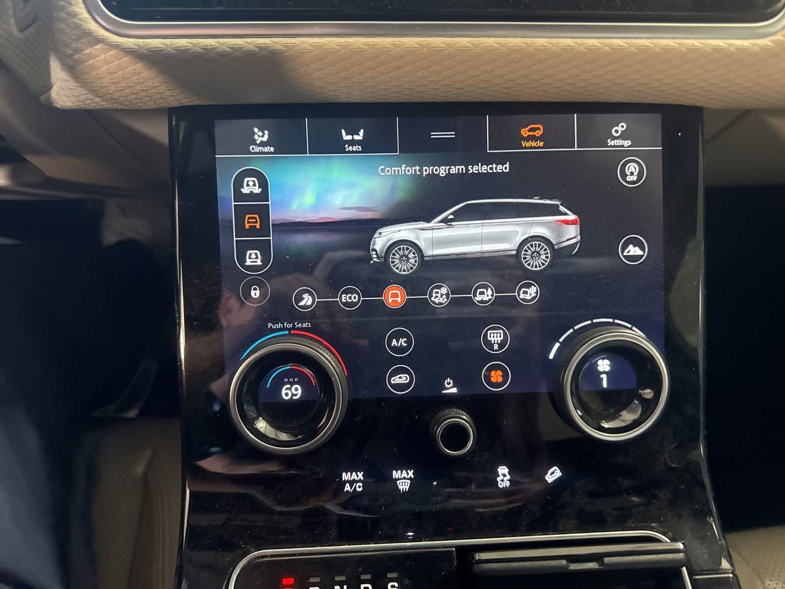 Thumbnail: 2018 Land Rover Range Rover Velar - 24