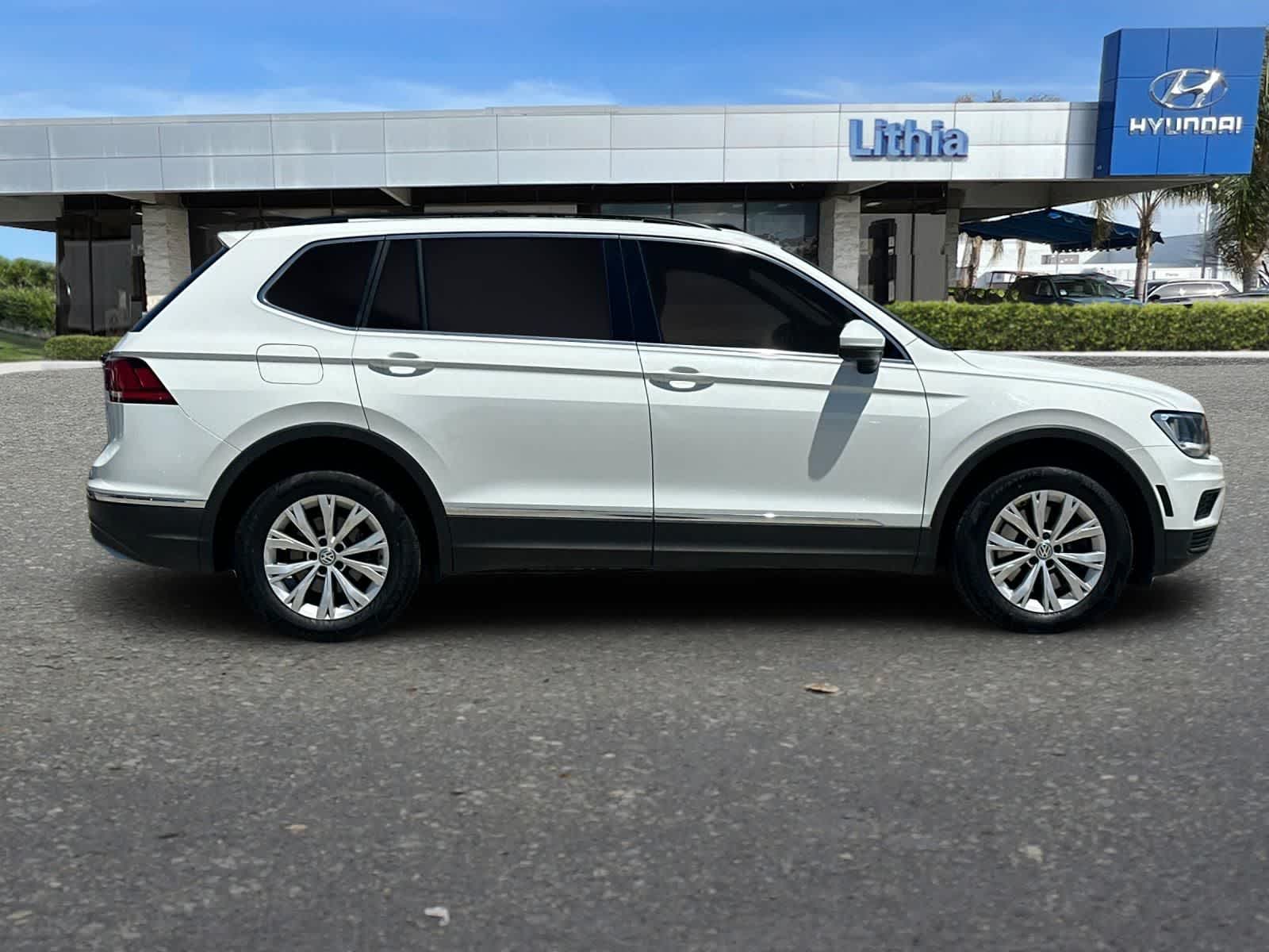 Thumbnail: 2018 Volkswagen Tiguan - 8