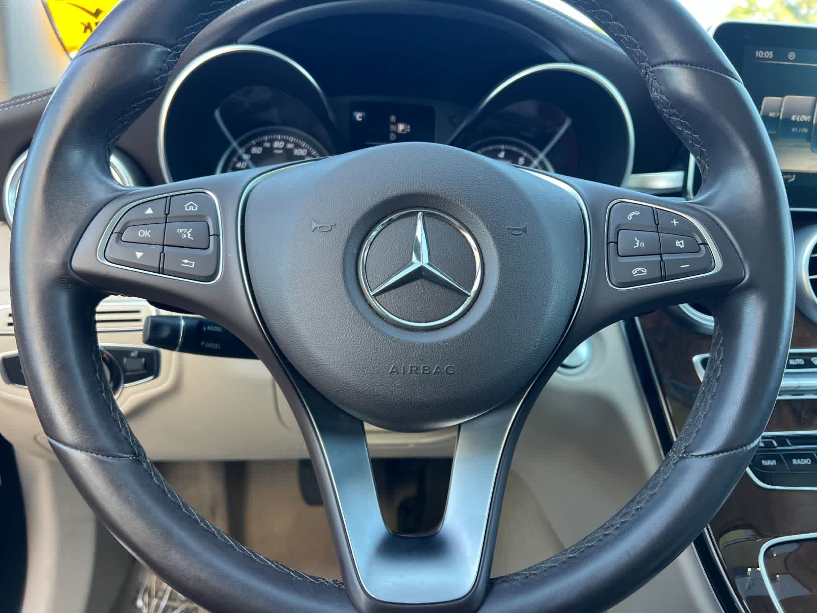 Thumbnail: 2015 Mercedes-Benz C-Class - 24