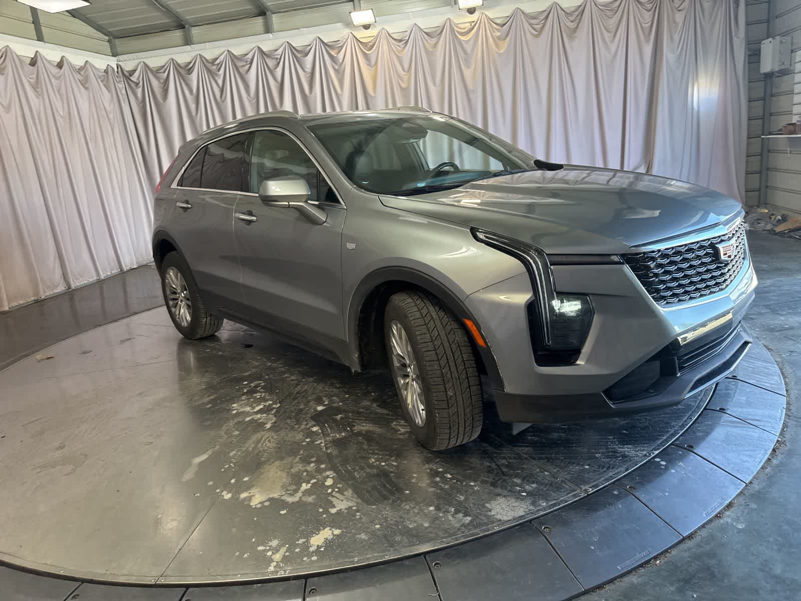 2024 CADILLAC XT4 Premium Luxury photo 2