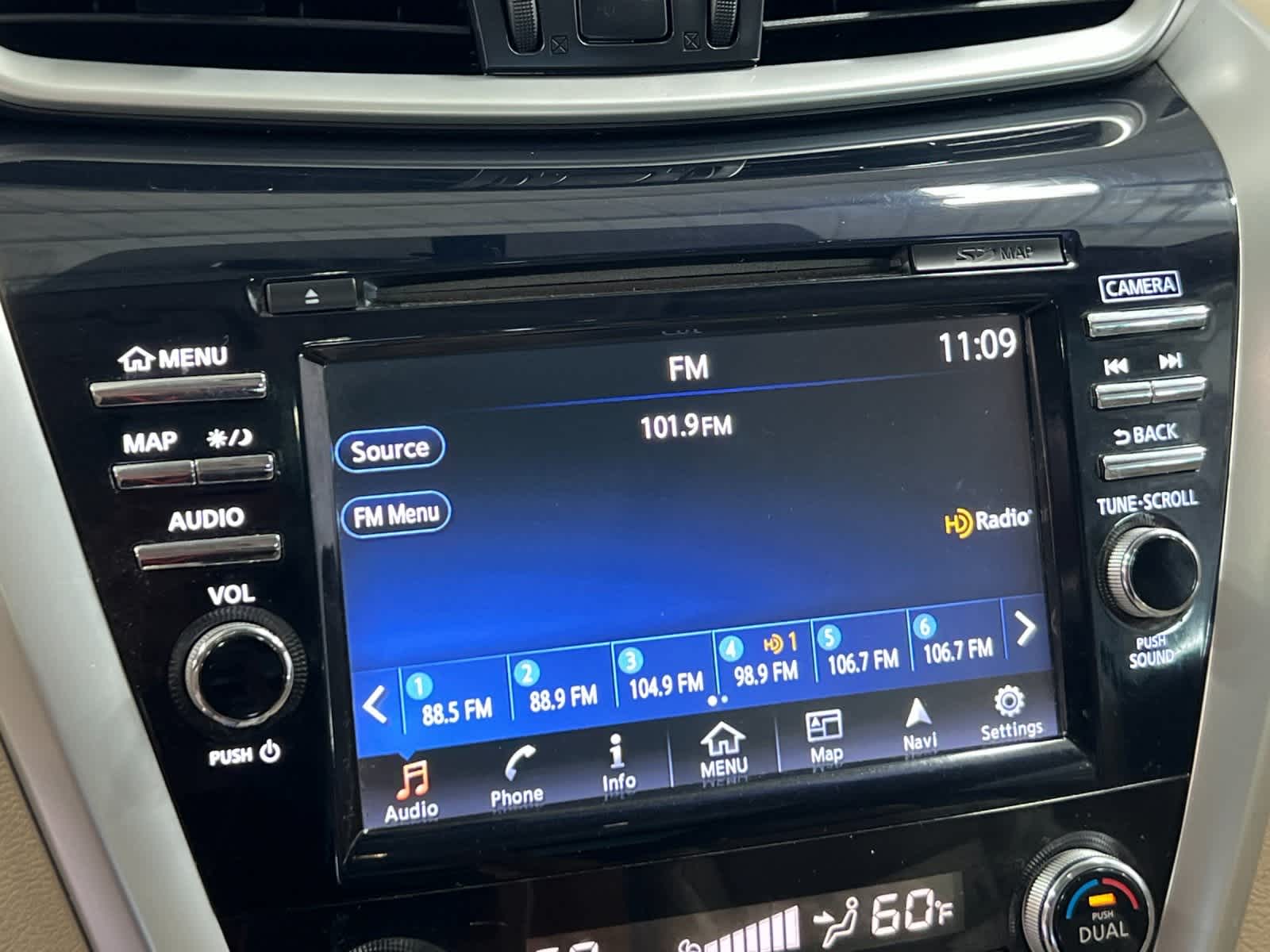 Thumbnail: 2017 Nissan Murano - 18