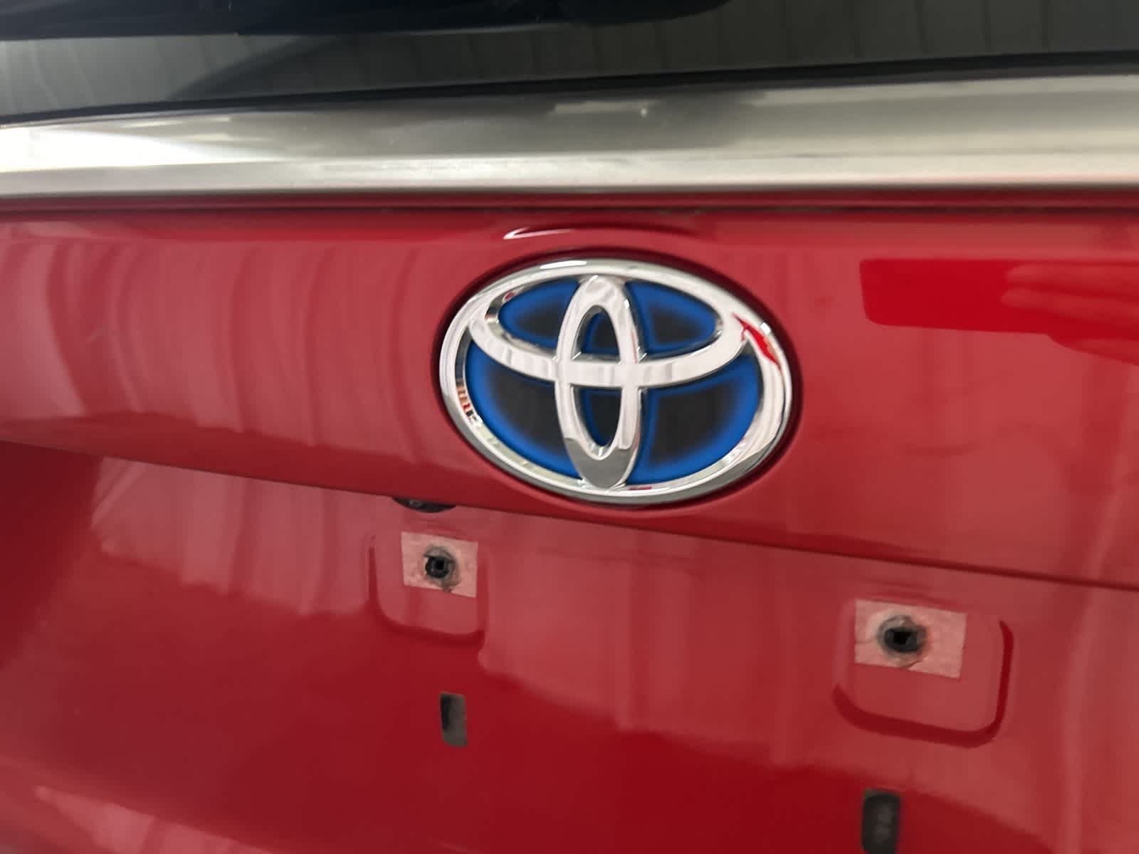 Thumbnail: 2021 Toyota RAV4 - 12