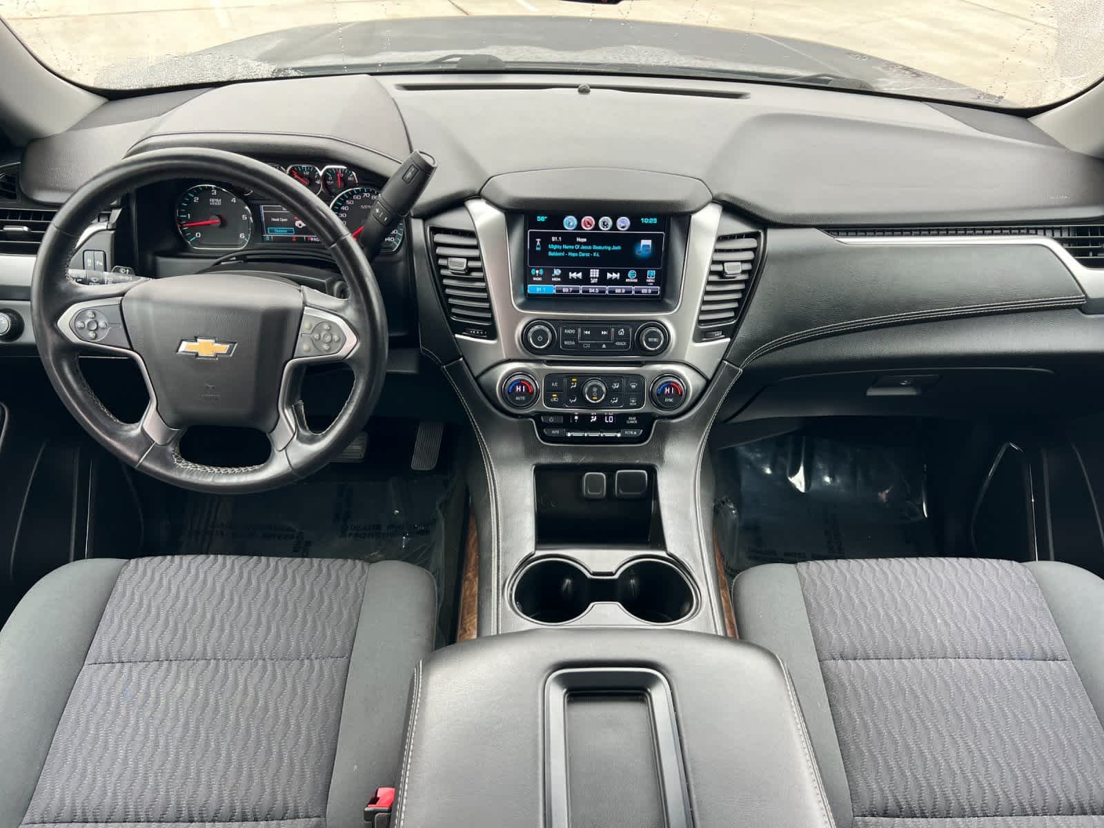 Thumbnail: 2017 Chevrolet Tahoe - 3