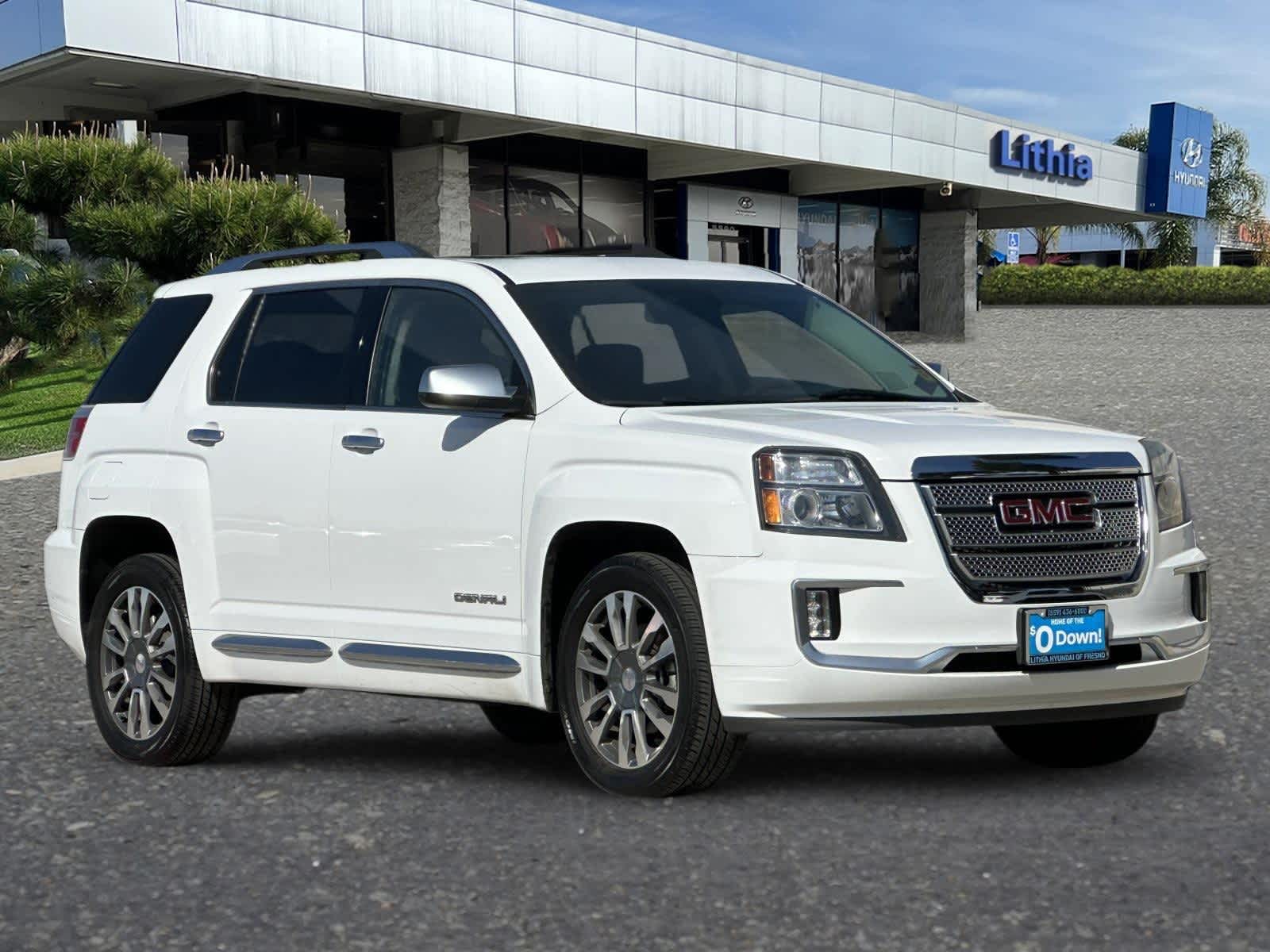 Thumbnail: 2017 GMC Terrain - 10
