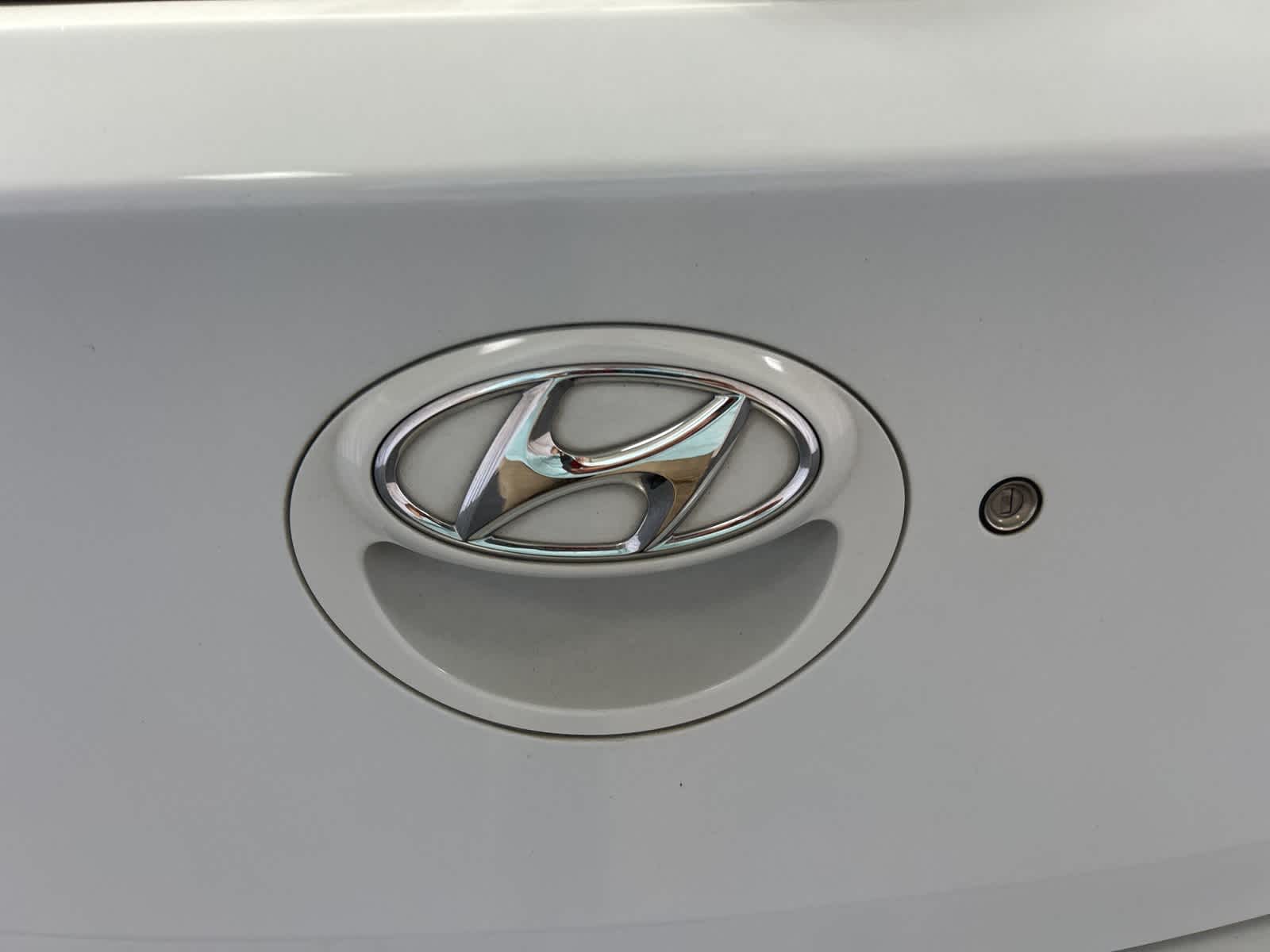 Thumbnail: 2017 Hyundai Accent - 10