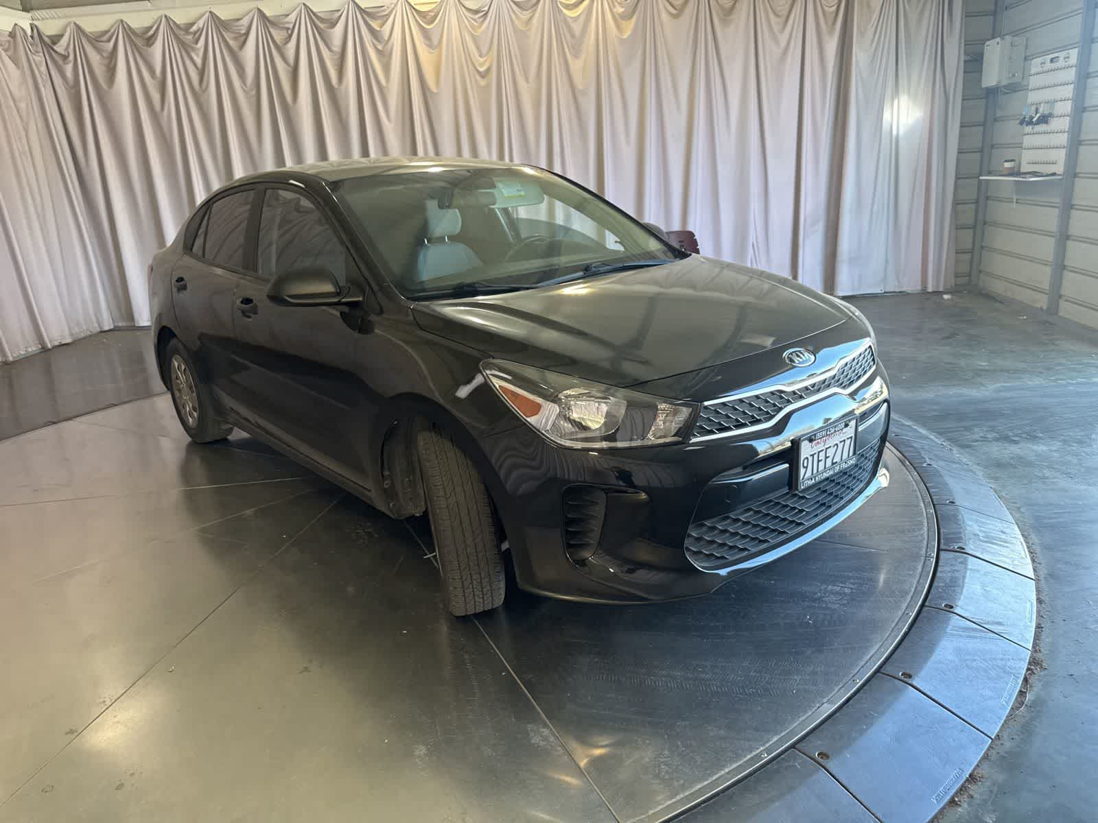 Thumbnail: 2018 Kia Rio - 3