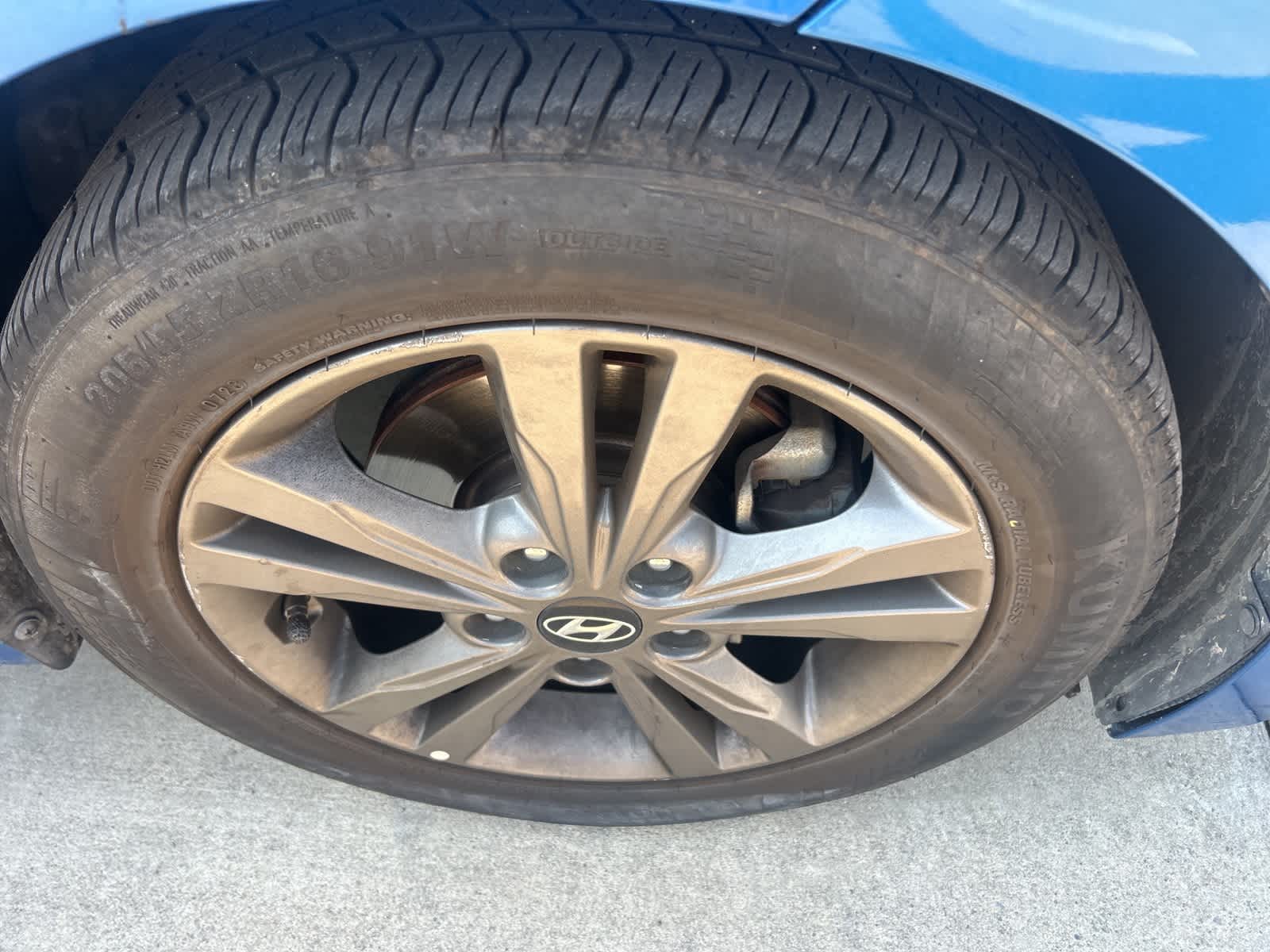 Thumbnail: 2018 Hyundai Elantra - 4