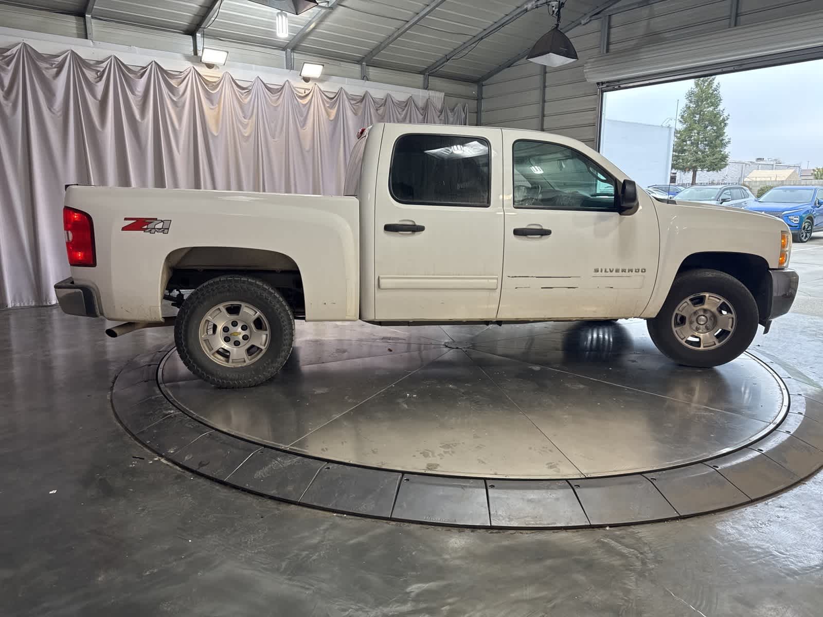 Thumbnail: 2013 Chevrolet Silverado 1500 - 4