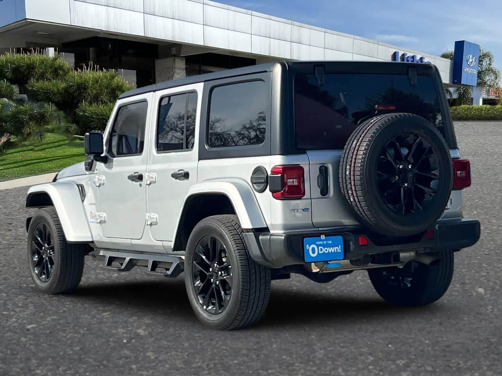 2023 Jeep Wrangler 4xe Sahara photo 6
