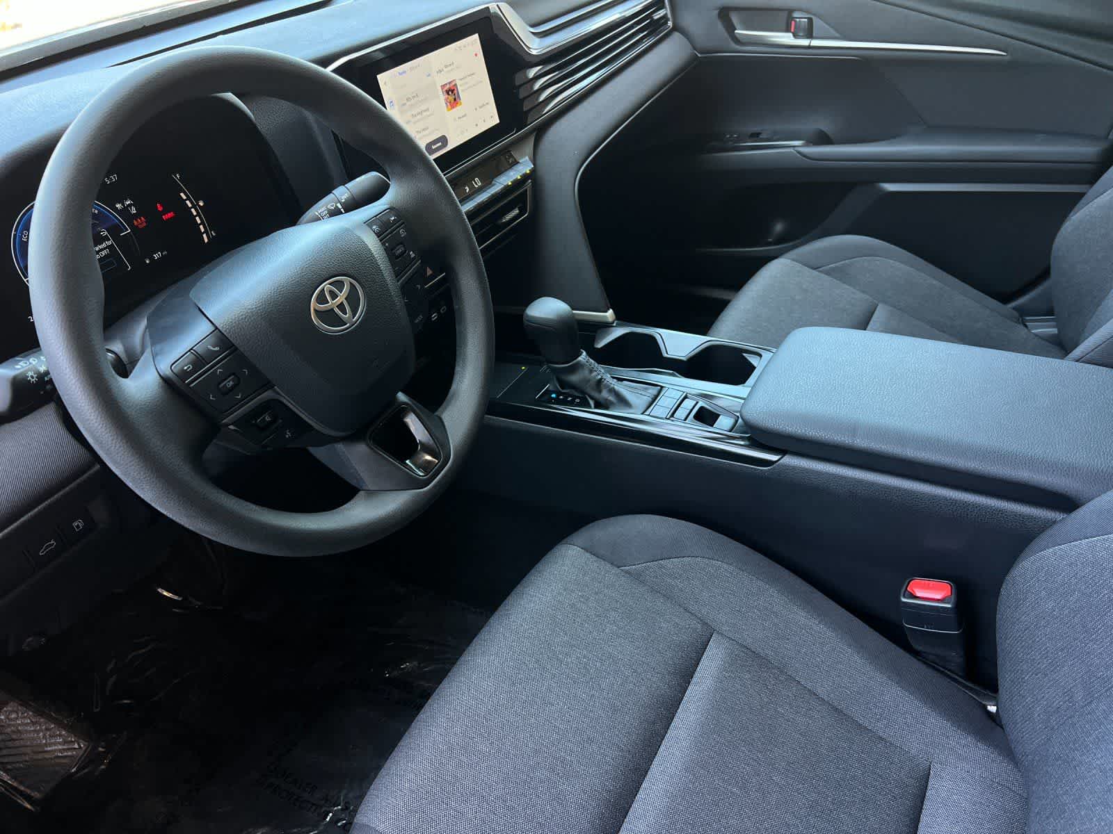 Thumbnail: 2025 Toyota Camry - 12