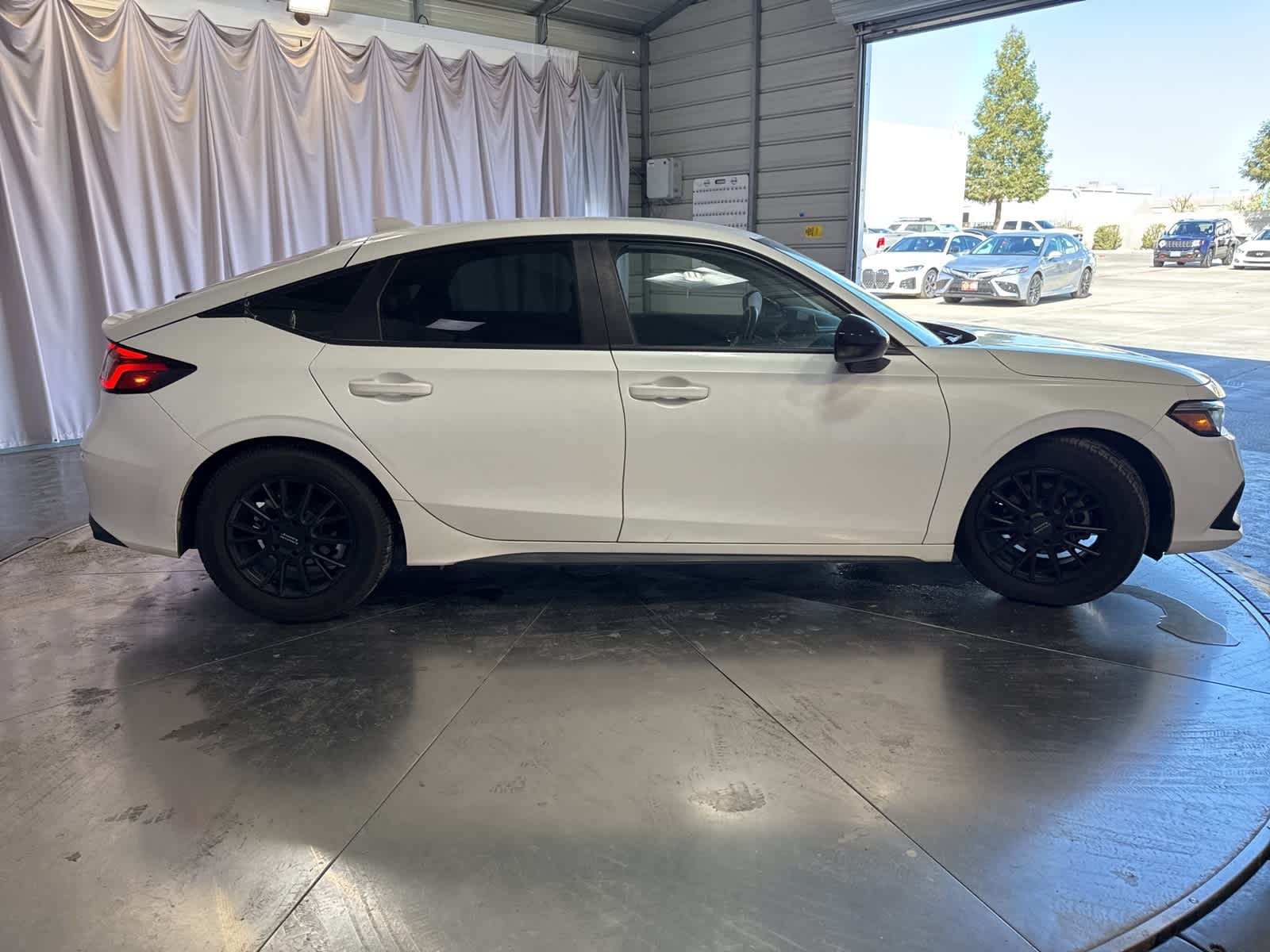 Thumbnail: 2023 Honda Civic - 4