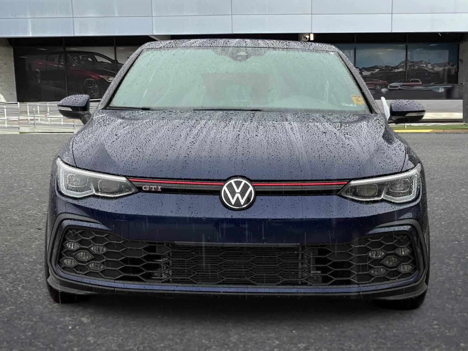 Thumbnail: 2023 Volkswagen Golf - 10