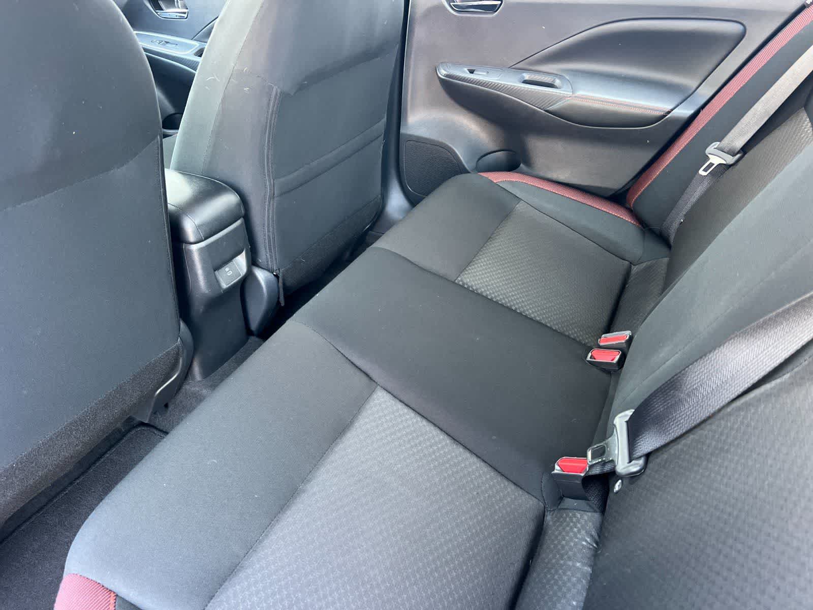 2024 Nissan Versa 1.6 SR photo 4