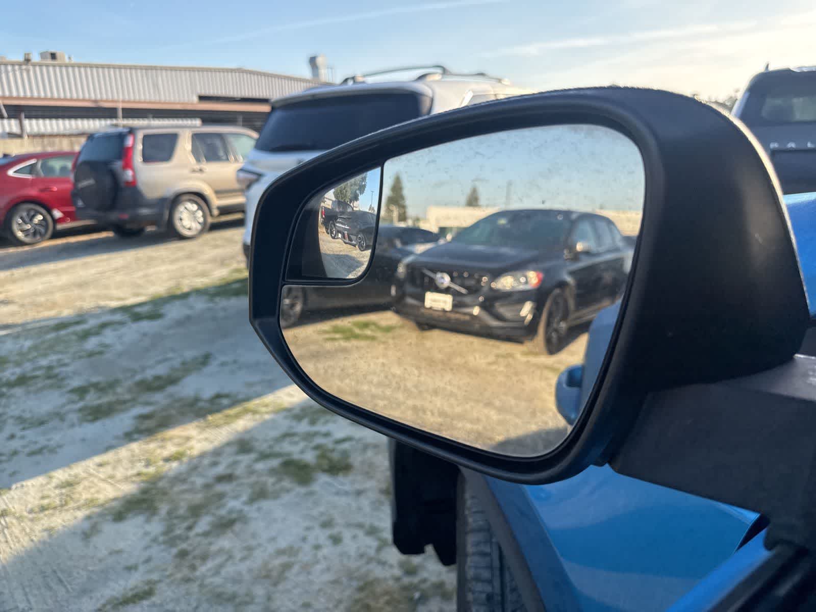 Thumbnail: 2017 Toyota RAV4 - 20